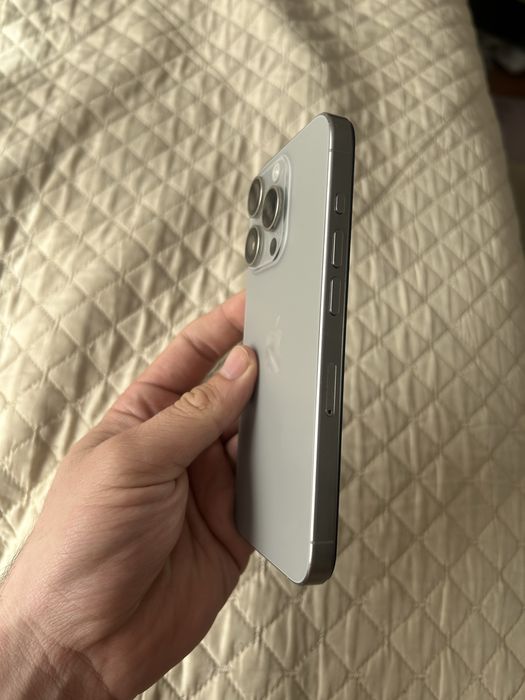 Iphone 15pro 128gb 83%