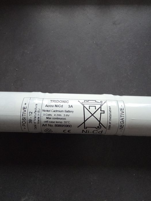 De vânzare 12 bucăți Acumulatori Ni Cd 4,2 Ah, 3,6 V (3 celule). 600 L