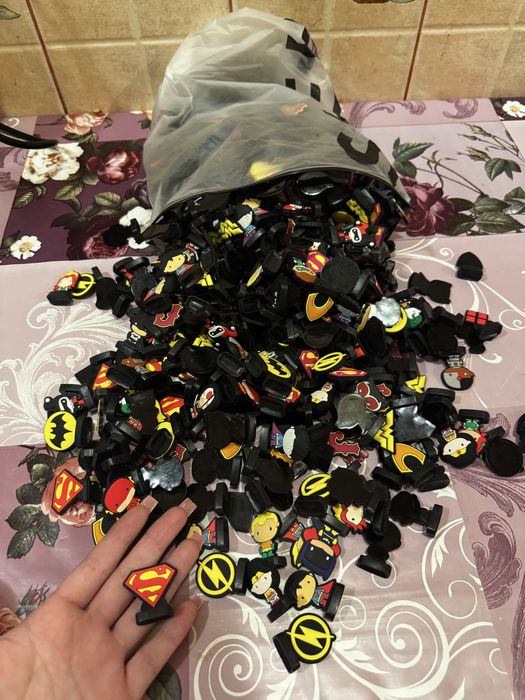 Lot figurine carrefour