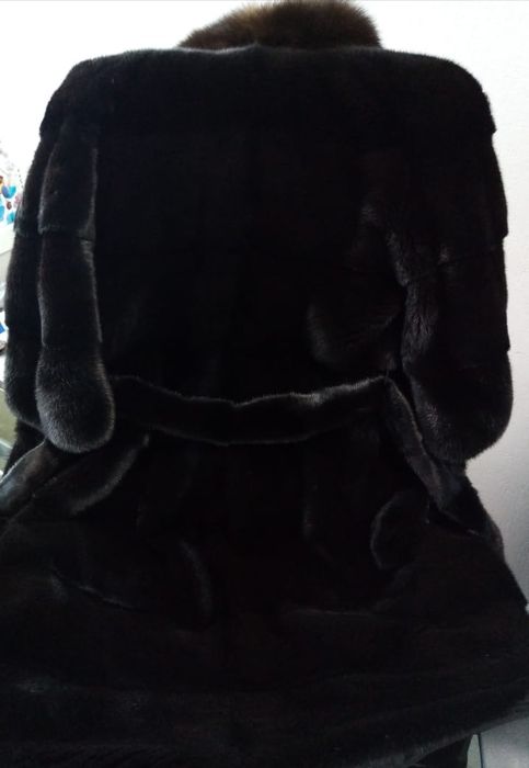 Шуба норковая чёрная