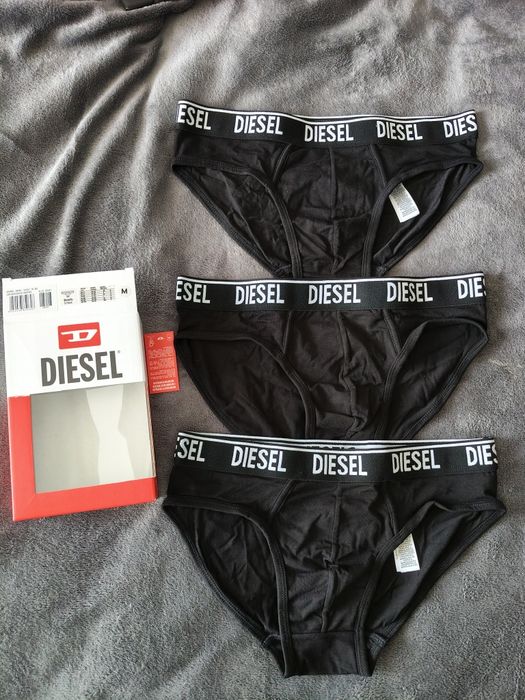 Diesel set 3 chiloți bărbătești negru mărimea M noi originali