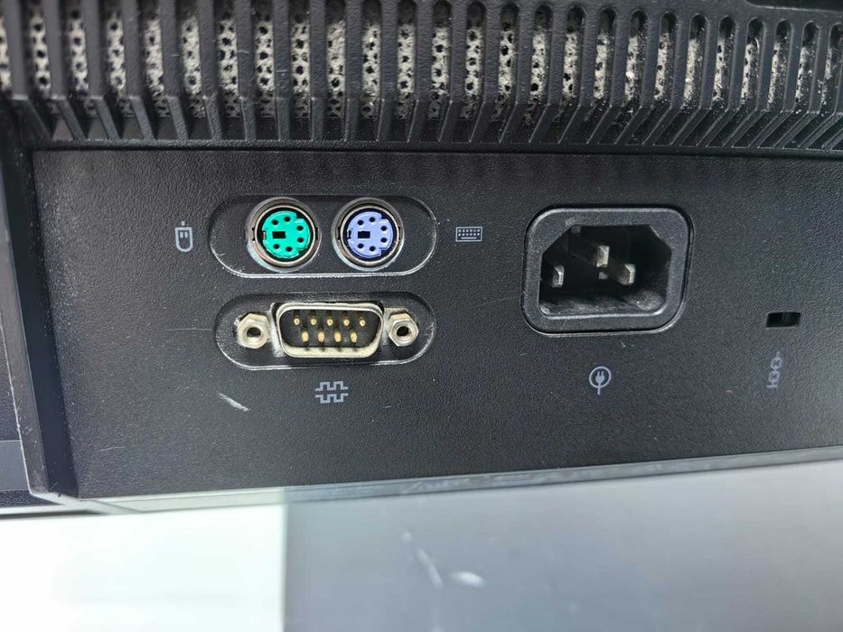 Oferta. Lenovo ThinkCentre AIO  23" FHD touchscreen i5  GARANTIE