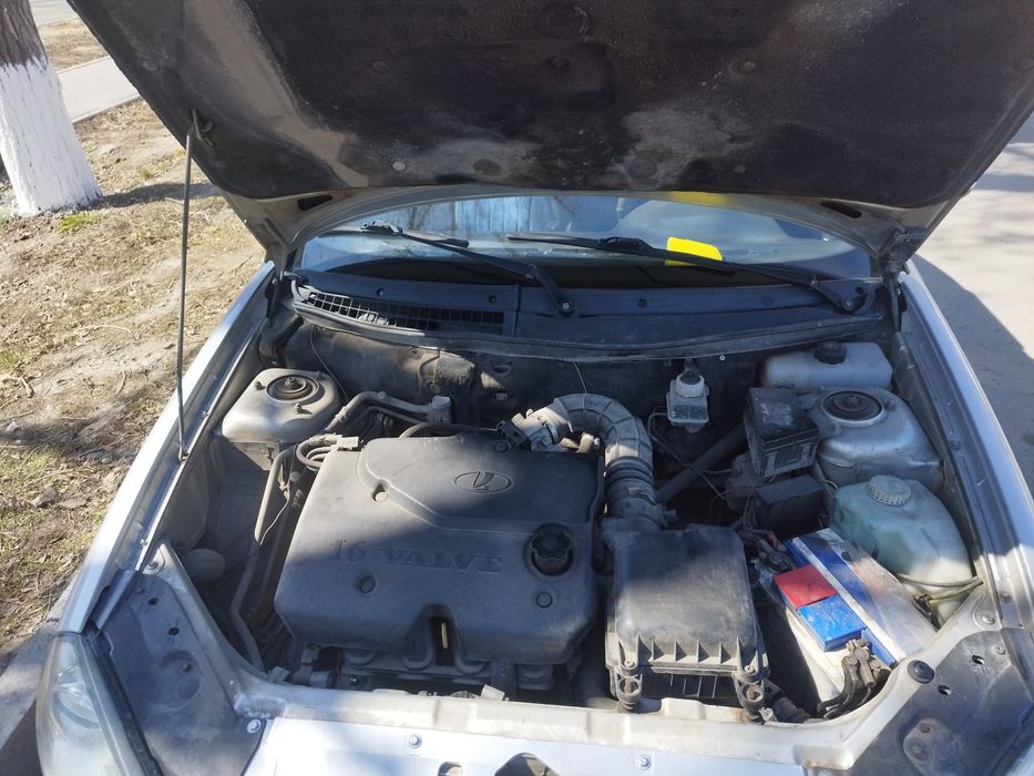 Приора продам  2 миллион