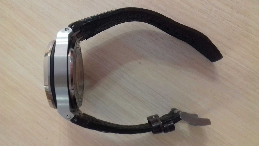 Продам наручные часы