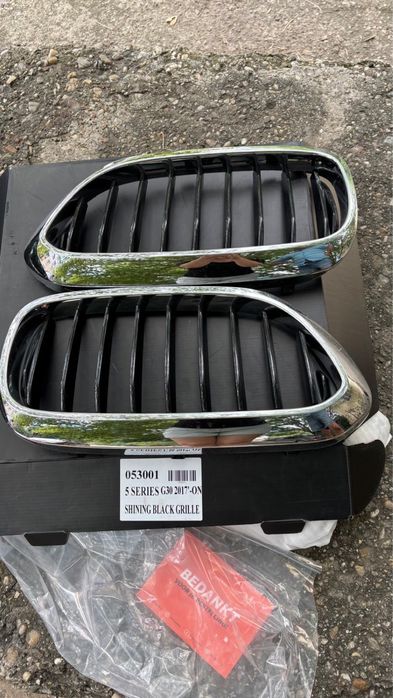 Set Grile BMW seria 5 G 30 M