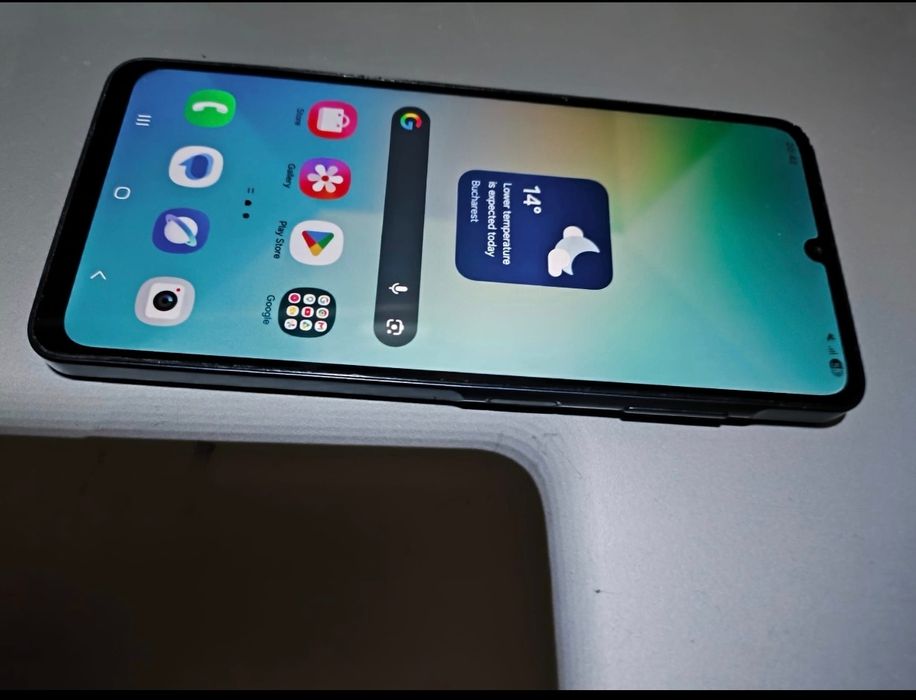 Oferta azi.Pret fix.Samsung Galaxy A06, 4 GB RAM / 64 GB stocare- model 2024.Husa nouă.