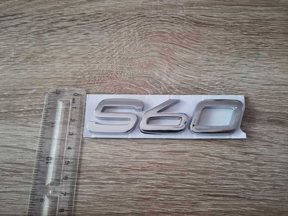 Volvo S60 Волво С60 сребриста емблема надпис