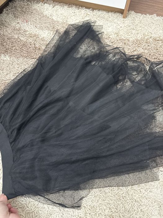 Қыз балаға юбка сатылады