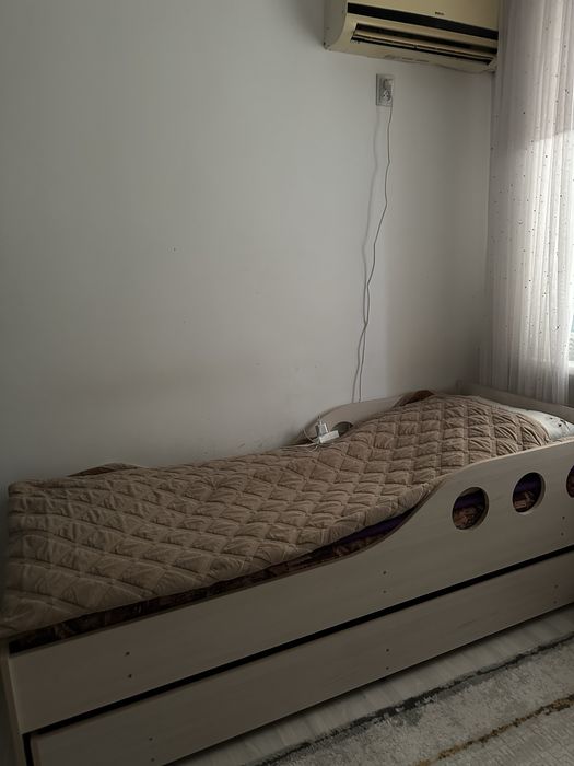 односпальная кровать