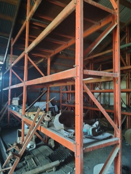 Стеллажи складские б/у