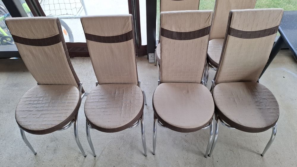 Vand 6 scaune bucatarie. 180 lei