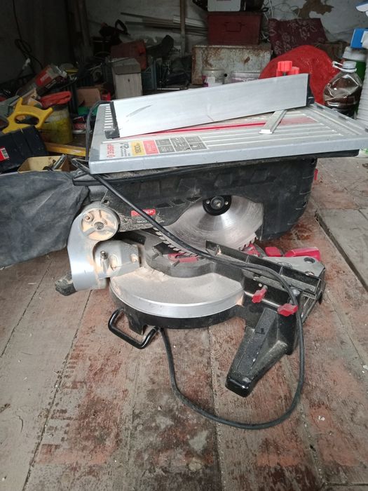 Торцовочная и настольная пила