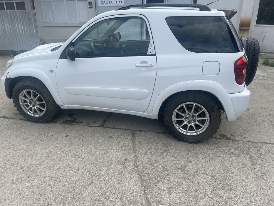 Dezmembrez Toyota Rav 4