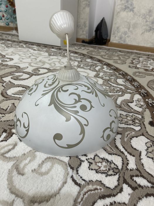 Люстра в хорошем состоянии