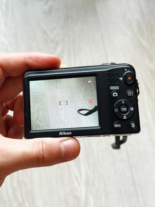 Цифров фотоапарат Nikon Coolpix L29 – Идеално състояние