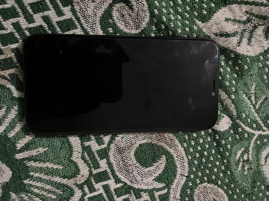 Айфон 11 без каропка