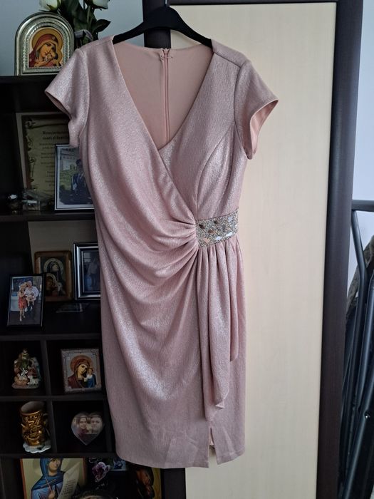 Vand rochie de ocazie