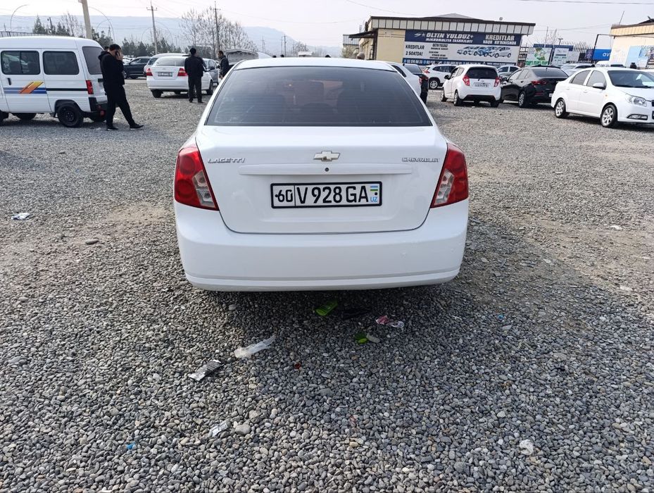 Gentra sotiladi lasettidan qilingan