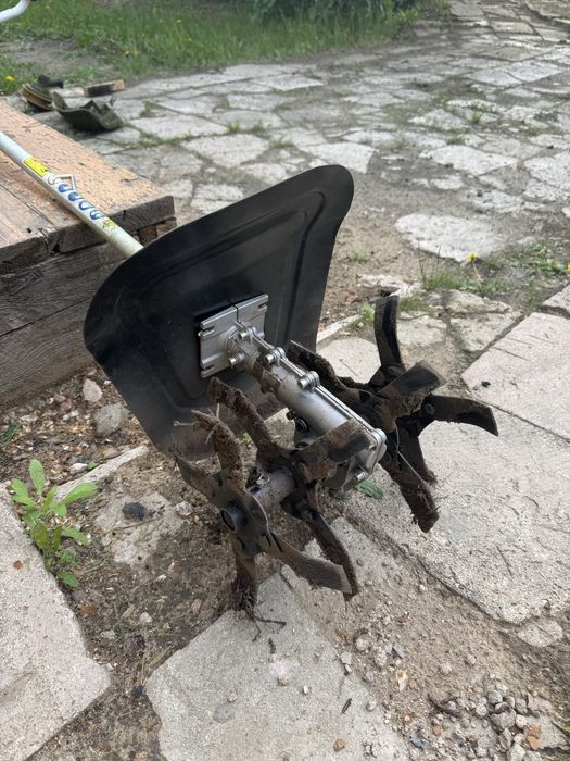 Насадка-культиватор на триммер