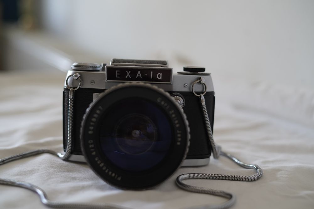 carl zeiss flektogon 20mm f4 cu aparat EXA