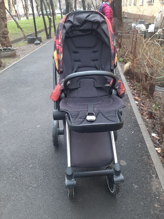 Срочно продам коляску