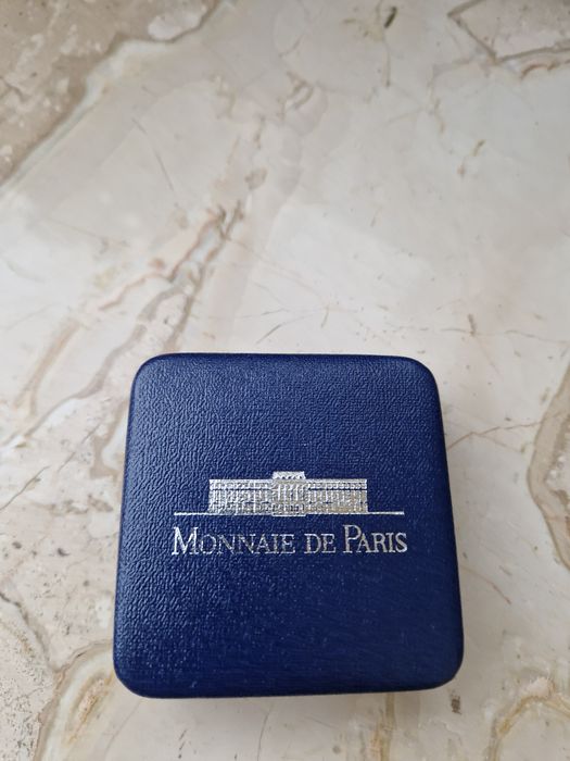 Сребърна монета  1 франк 2000г футбол