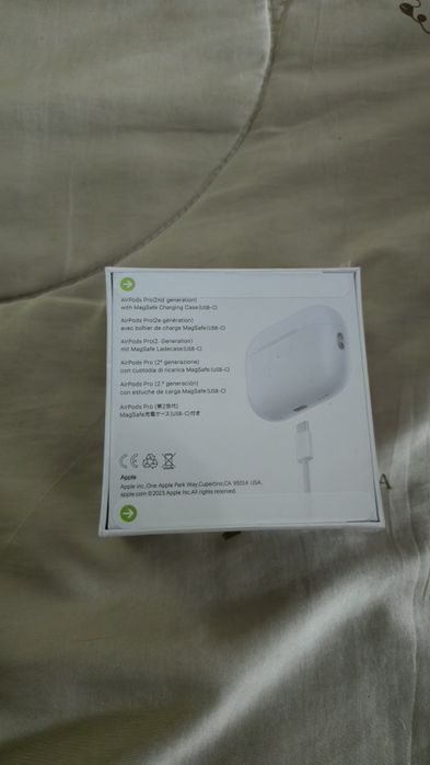 Продам Air pods новый