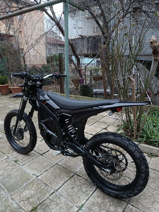 Surron Ultra Bee 2024/5 (ROAD LEGAL)