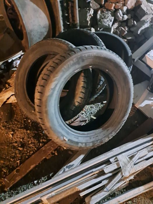 Продам зимние покрышки