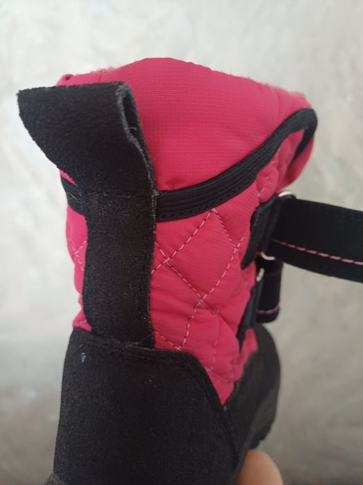 Продам зимние сапоги на девочку