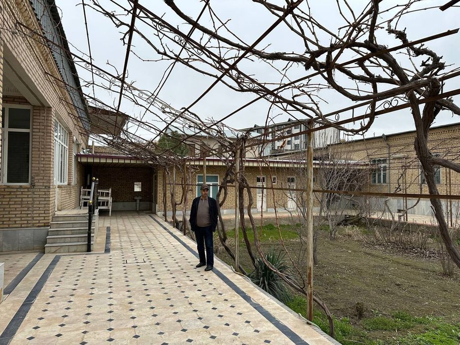 Ховли сотилади 9 соток