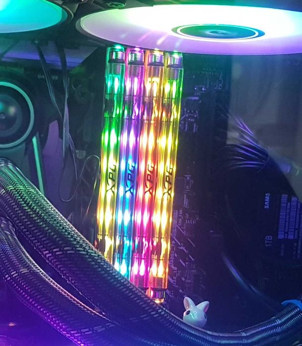 32GB DDR4 (4x8GB) 4133MHz 19-23-23 ADATA XPG Spectrix D80 B-die