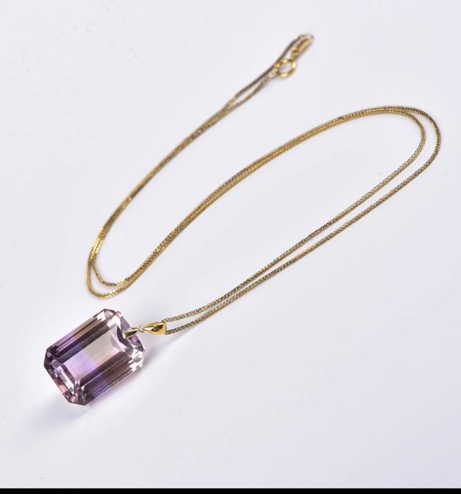 Colier aur 18k  cu pandantiv ametist 17.75 carate