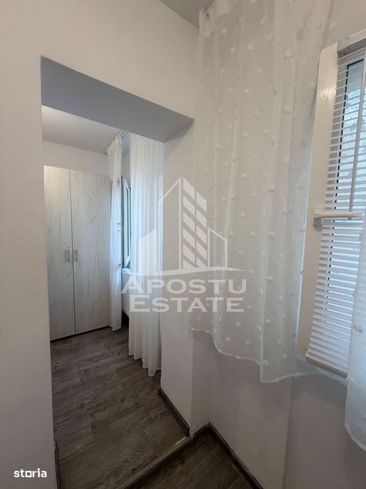 Garsoniera de vanzare, renovata , Zona Lipovei