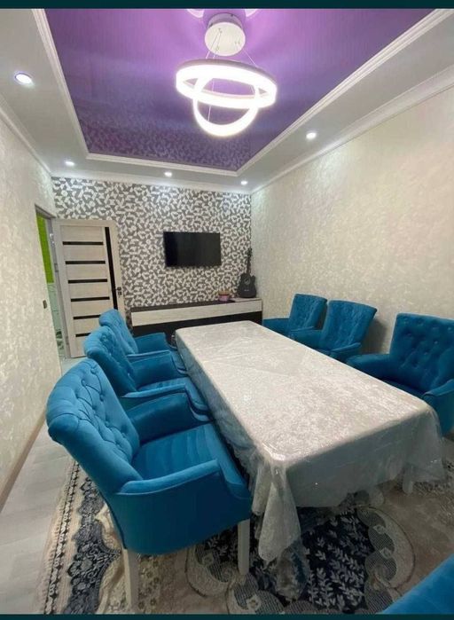 Сдаётся квартира в чирчике 9 мкн 1 этаж 2х комнатная