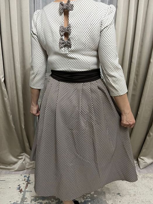 Әдемі көйлектер сатылады, арзан бағада