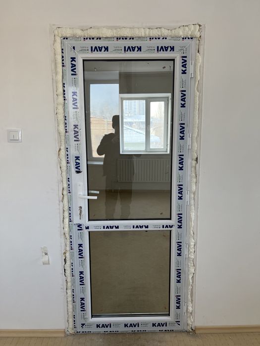 Пластиковые перегородки двери окна балконы