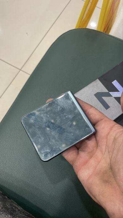 Samsung z flip 3 5G