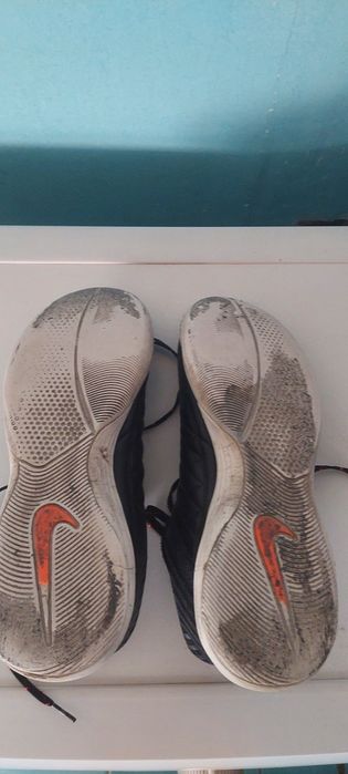 Кеды для футбола nike 39р.