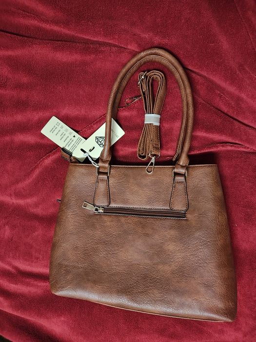 Geantă maro nouă