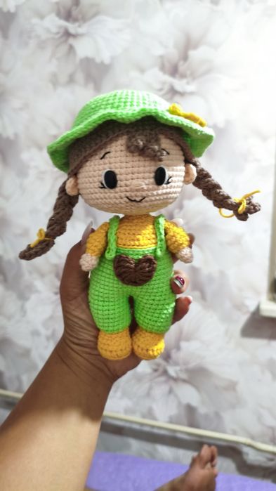 Вязаная кукла амигуруми "Маруся"