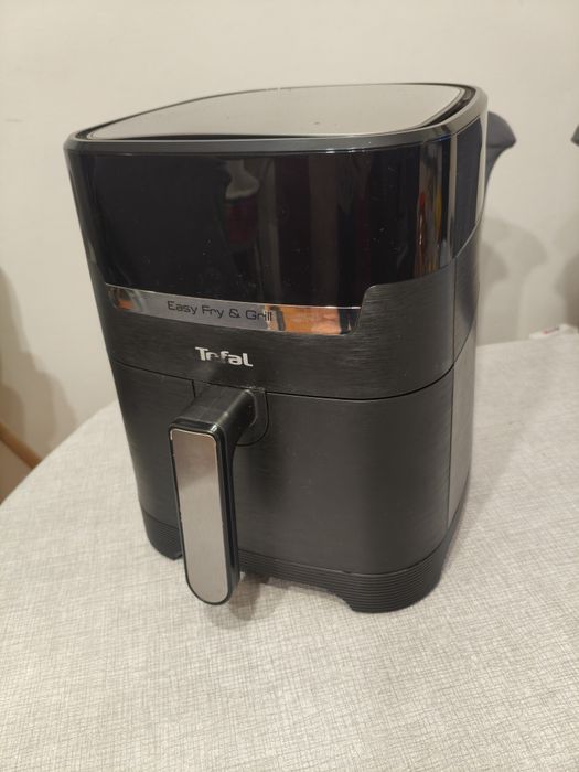 Еърфрайър Tefal LF 14 P черен