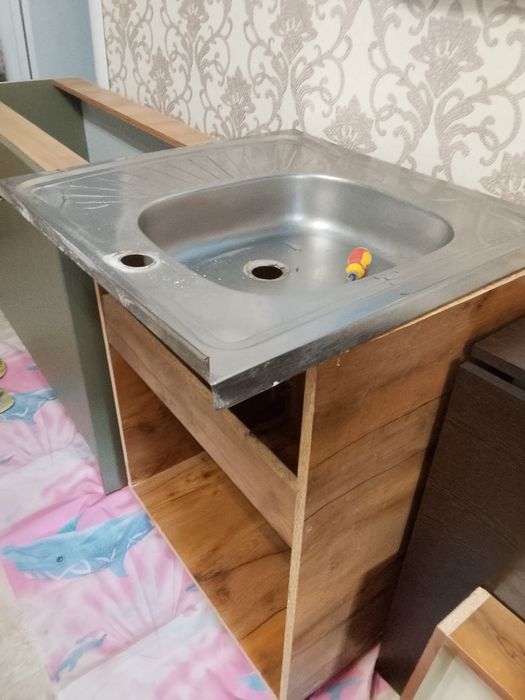Продается Кухонные шкафы