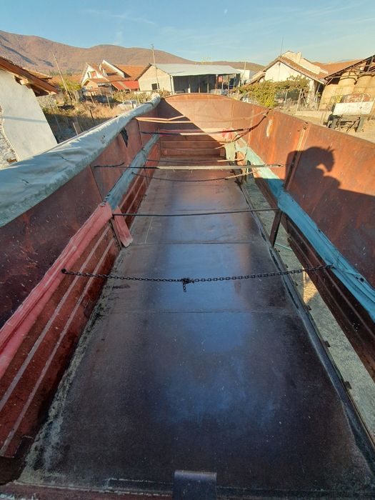 Самосвално ремарке 12т. 28куб.