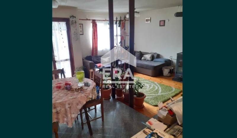 Продава се Къща в с. Левски, Област Варна - 250 кв.м за 740 €/кв.м - Снимка #2