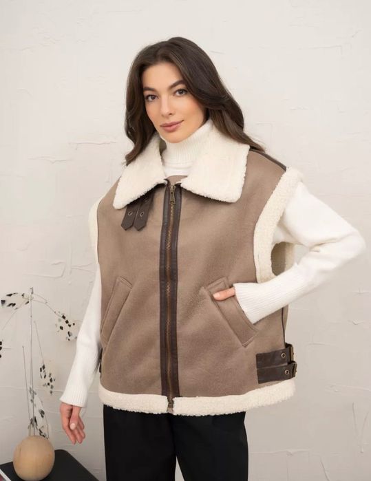 Жилетка утепленная меховая дубленка женская