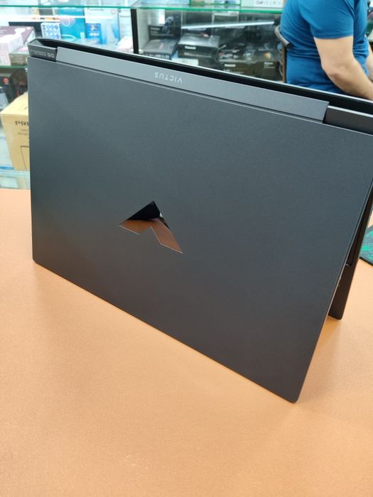 Victus by HP Gaming Laptop 15-fb2xxx