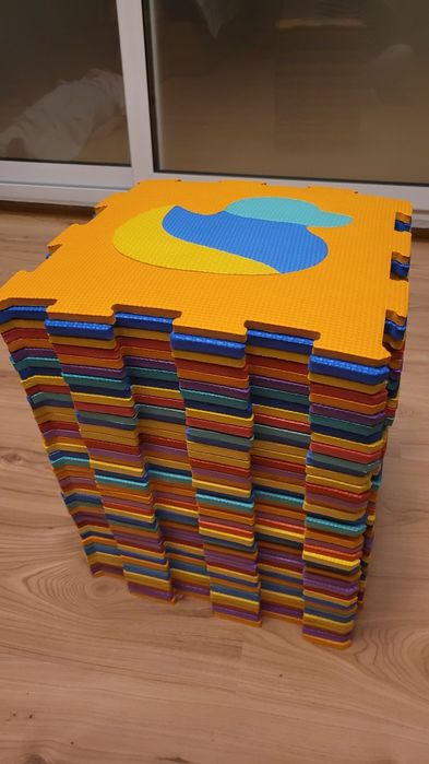 Covor puzzle 41 piese 32/32 cm