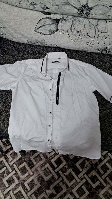 Белая рубашка с коротким рукавом 46 размер