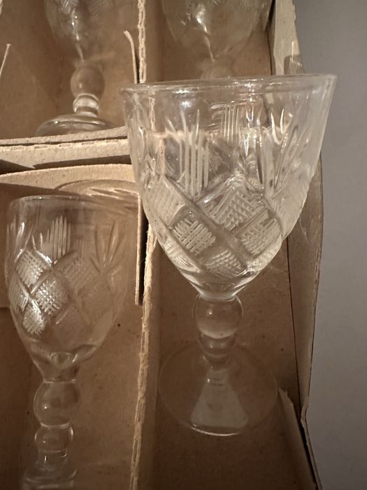 Хрусталь рюмка сатылады